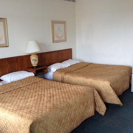Rainbow Motor Inn - Fallsview Ниагарски водопад Екстериор снимка