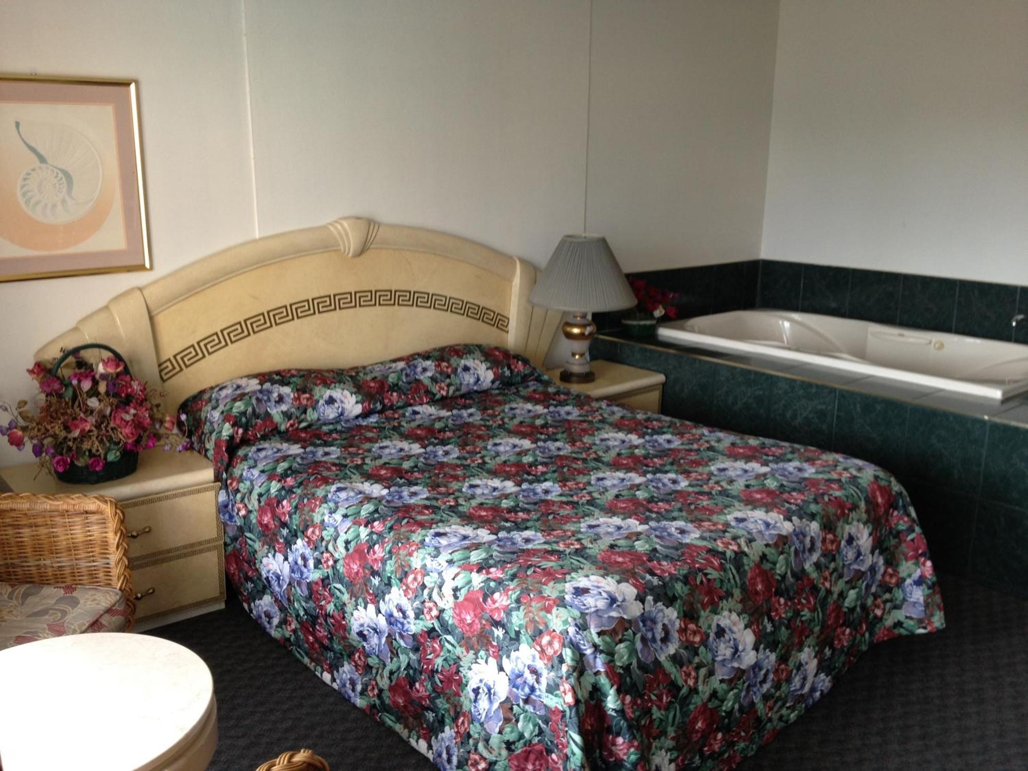 Rainbow Motor Inn - Fallsview Ниагарски водопад Екстериор снимка